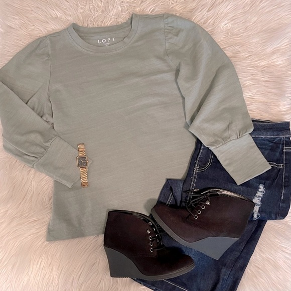 LOFT Tops - LOFT | Green | Puffed Sleeve Top